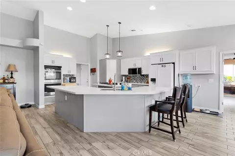 Kitchen - 8755 Kittering, Oak Hills, CA 92344 photo 4 of 4