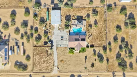 View/Area - 8755 Kittering, Oak Hills, CA 92344 photo 2 of 10