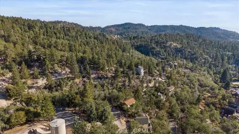View/Area - 2190 Tank Rd, Running Springs, CA 92382 photo 2 of 2