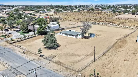 View/Area - 18200 Hercules, Hesperia, CA 92345 photo 3 of 6