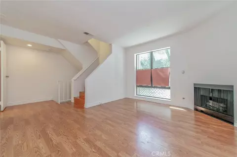 Living - 965 E Del Mar Blvd #4, Pasadena, CA 91106 photo 6 of 7