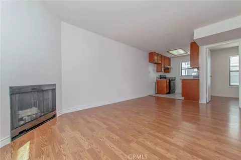 Living - 965 E Del Mar Blvd #4, Pasadena, CA 91106 photo 4 of 7
