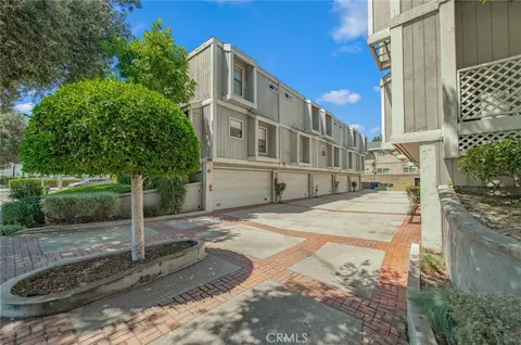 Exterior - 965 E Del Mar Blvd #4, Pasadena, CA 91106 photo 2 of 4