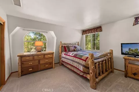 Bedroom - 416 Pineview, Big Bear City, CA 92314 photo 5 of 9