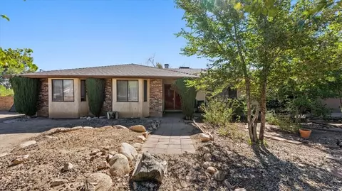10839 11th Ave, Hesperia, CA 92345