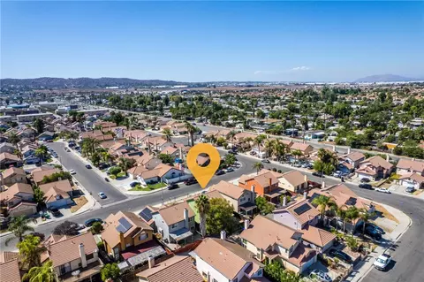 View/Area - 1543 Keepsake Ln, Perris, CA 92571 photo 4 of 6