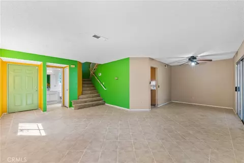 Living - 1543 Keepsake Ln, Perris, CA 92571 photo 2 of 4