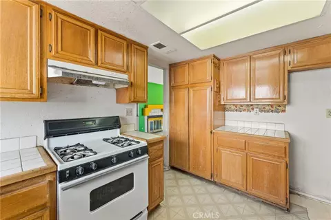 Kitchen - 1543 Keepsake Ln, Perris, CA 92571 photo 4 of 4