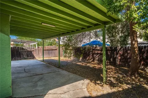Exterior - 1543 Keepsake Ln, Perris, CA 92571 photo 7 of 8
