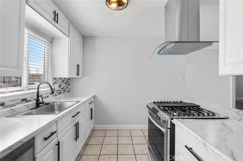Kitchen - 700 Patricia Ave, Barstow, CA 92311 photo 1 of 2