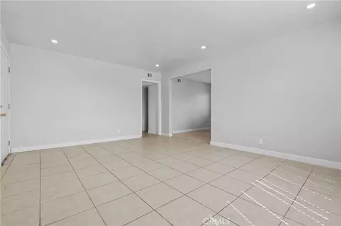 Living - 700 Patricia Ave, Barstow, CA 92311 photo 3 of 3