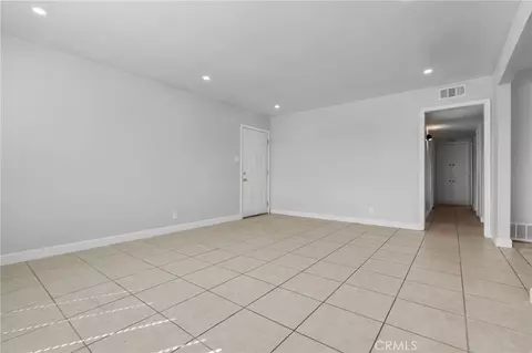 Living - 700 Patricia Ave, Barstow, CA 92311 photo 2 of 3