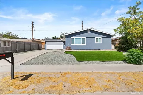 Exterior - 700 Patricia Ave, Barstow, CA 92311 photo 3 of 9