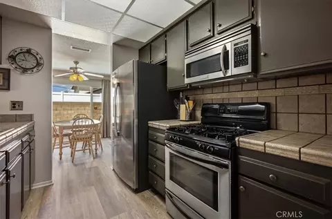 Kitchen - 12206 Abacherli, Chino, CA 91710 photo 2 of 2