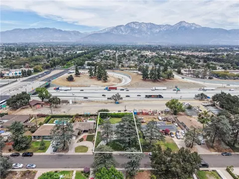 View/Area - 133 E Deodar St, Ontario, CA 91764 photo 2 of 4