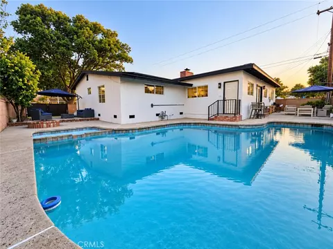 Exterior - 554 W Verness St, Covina, CA 91723 photo 9 of 9