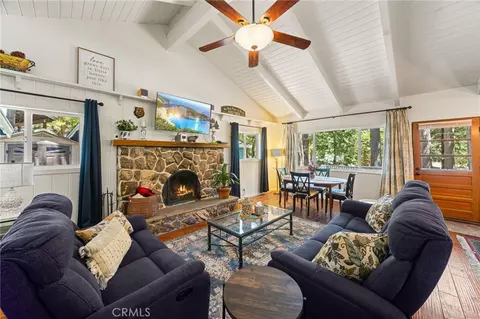 Living - 1966 Oakleaf Ct, Running Springs, CA 92382 photo 3 of 3