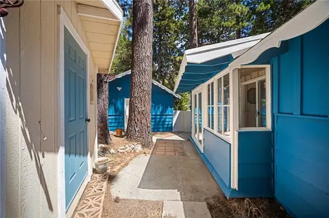 Exterior - 1966 Oakleaf Ct, Running Springs, CA 92382 photo 11 of 15
