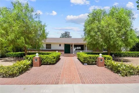 606 E Parkdale Dr, San Bernardino, CA 92404