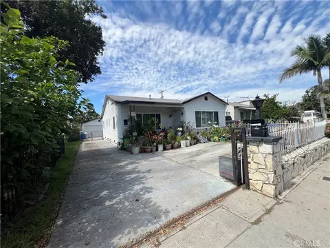 727 Oakford, East Los Angeles, CA 90022