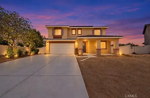 804 Amadova Dr, Perris, CA 92571