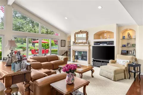 Living - 1328 Loma Sola, Upland, CA 91786 photo 4 of 6