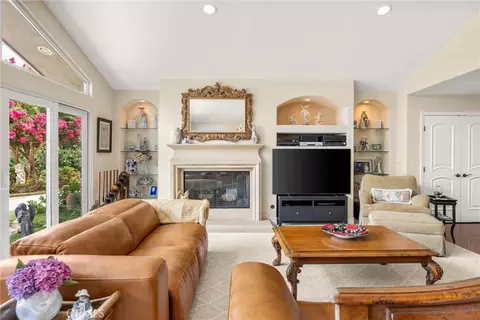 Living - 1328 Loma Sola, Upland, CA 91786 photo 6 of 6