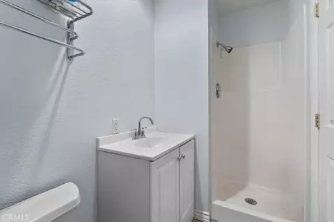 Bath - 18678 Newman Ave, Riverside, CA 92508 photo 2 of 2