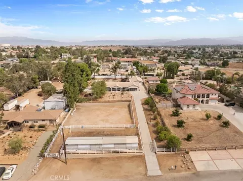 View/Area - 18678 Newman Ave, Riverside, CA 92508 photo 2 of 7