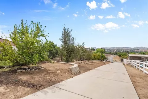 Exterior - 18678 Newman Ave, Riverside, CA 92508 photo 10 of 11