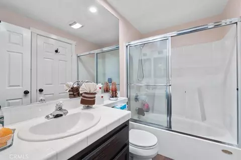 Bath - 18678 Newman Ave, Riverside, CA 92508 photo 1 of 2