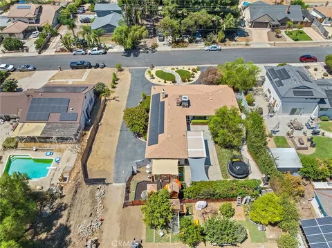 View/Area - 2468 Burt St, Upland, CA 91784 photo 4 of 8