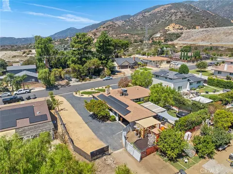 View/Area - 2468 Burt St, Upland, CA 91784 photo 3 of 8