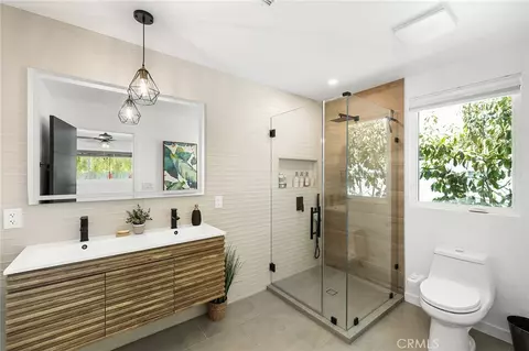 Bath - 2468 Burt St, Upland, CA 91784 photo 3 of 3