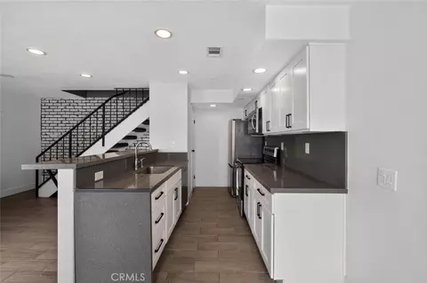 Entry Way - 3546 20th St, Highland, CA 92346 photo 1 of 4