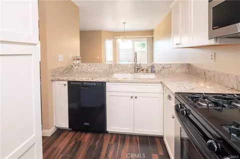 Kitchen - 1590 Corte Santana, Upland, CA 91786 photo 2 of 3