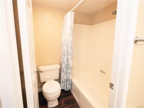Bath - 1590 Corte Santana, Upland, CA 91786 photo 4 of 8