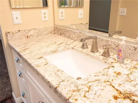 Bath - 1590 Corte Santana, Upland, CA 91786 photo 5 of 8