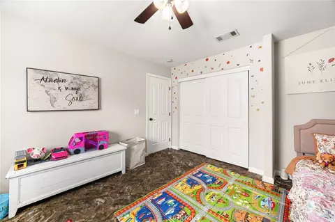 Bedroom - 9588 Mountain Pine Ct, Phelan, CA 92371 photo 4 of 4