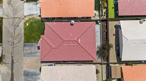 View/Area - 9588 Mountain Pine Ct, Phelan, CA 92371 photo 4 of 5