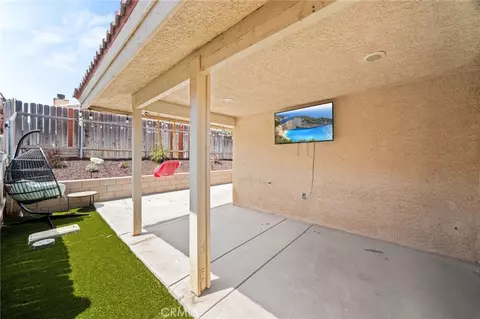Exterior - 9588 Mountain Pine Ct, Phelan, CA 92371 photo 5 of 8