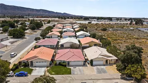 View/Area - 9588 Mountain Pine Ct, Phelan, CA 92371 photo 2 of 5