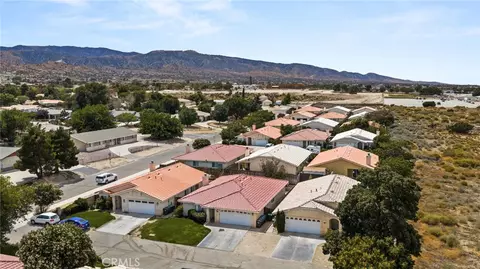 View/Area - 9588 Mountain Pine Ct, Phelan, CA 92371 photo 3 of 5