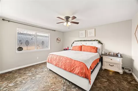Bedroom - 9588 Mountain Pine Ct, Phelan, CA 92371 photo 1 of 4