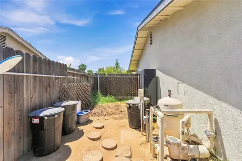 Exterior - 4263 Baggett, Riverside, CA 92505 photo 12 of 13
