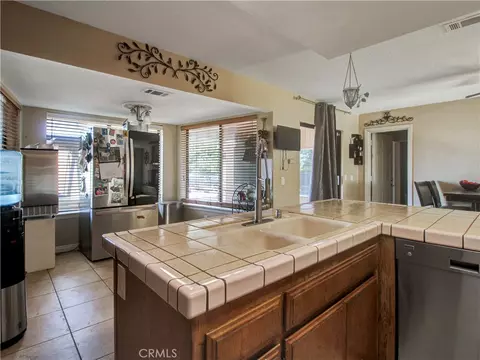 Kitchen - 7831 Pismo Ave, Hesperia, CA 92345 photo 1 of 5