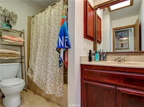 Bath - 7831 Pismo Ave, Hesperia, CA 92345 photo 1 of 3