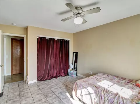 Bedroom - 7831 Pismo Ave, Hesperia, CA 92345 photo 4 of 10