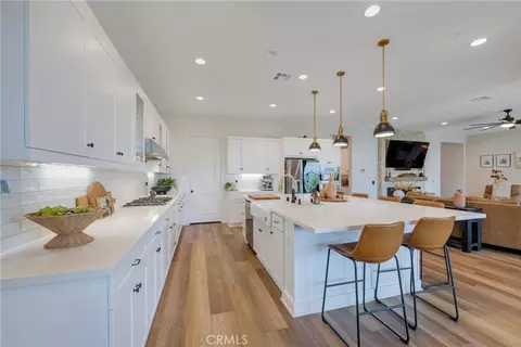 Kitchen - 11547 Explorer Ct, Corona, CA 92883 photo 3 of 9