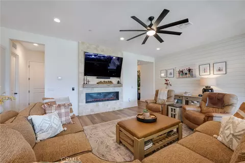 Living - 11547 Explorer Ct, Corona, CA 92883 photo 2 of 4